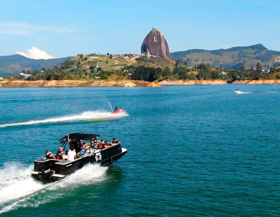 From Guatape: Pablo Escobar Mansion, Paintball & Boat Ride - Key highlights you will actually care about
