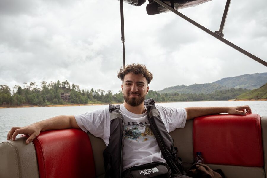From Medellin: Guatape El Peñol with boat + gastronomic tour - Who Should Book It, and Who Might Pass