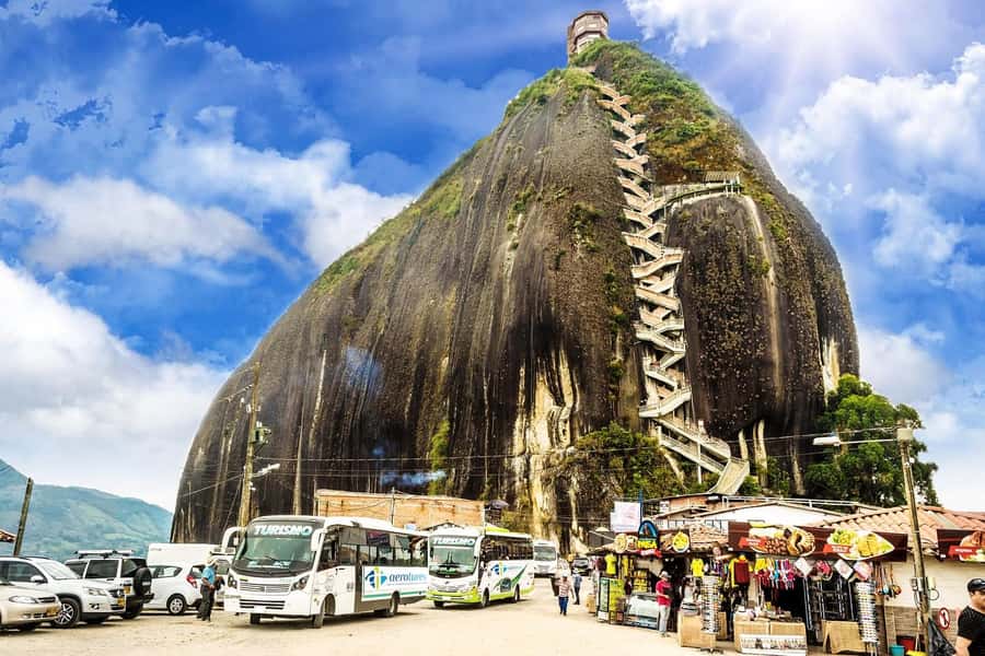 From Medellin: Guatapé & Peñol Rock with Boat & farm animals - Peñol Rock: steps, heat, and when to pace yourself