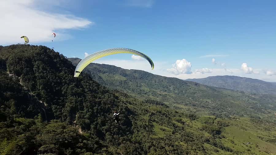 From Medellin: Private Paragliding Tour Over Waterfalls - Key points to know before you go