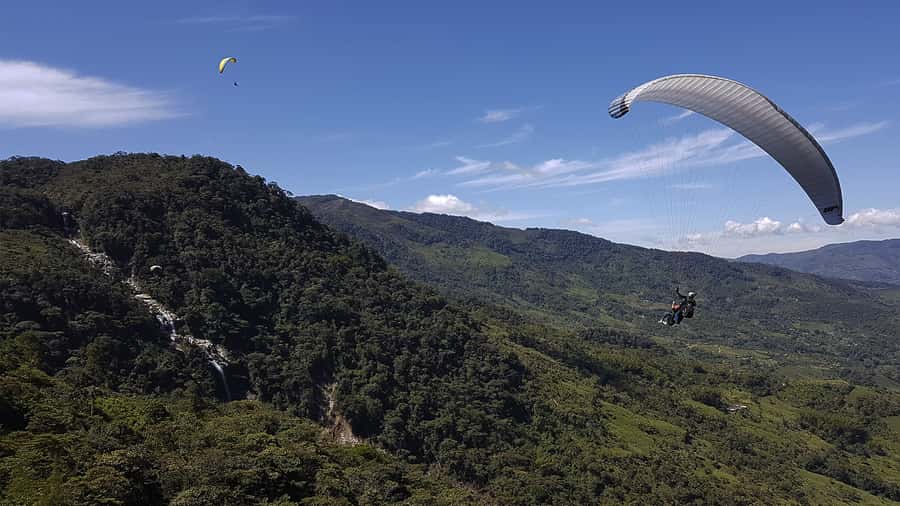 From Medellin: Private Paragliding Tour Over Waterfalls - Private tour vibe, your guide, and the human touch