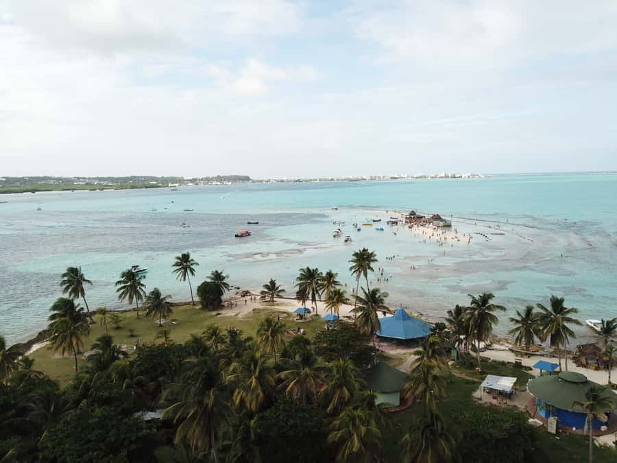 From San Andres: Cayo Acuario Tour - Why Cayo Acuario is a good one-day sea escape from San Andrés