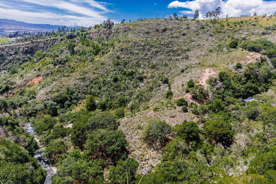 From Villa de Leyva: La Periquera Hiking Tour - Three waterfalls, one big moment at La Periquera (about 15 meters)