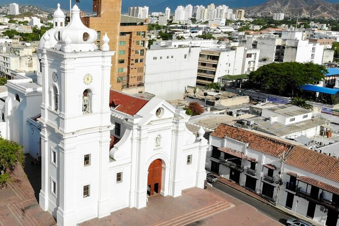 Full Day Tour from Cartagena through Barranquilla and Santa Marta - El Rodadero Beach Time: Lunch, Swimming, and How to Use 90 Minutes