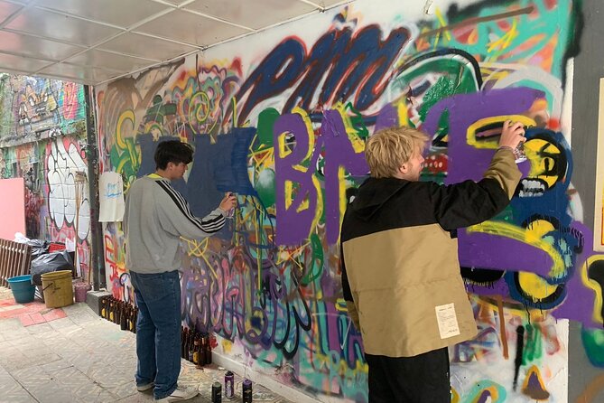 Fun Graffiti Workshop: The Art of Aerosol and Color - The 2-Hour Flow: From Name Idea to 3D Throwup