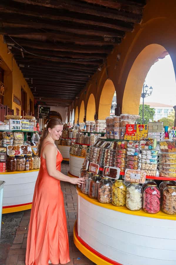 Gastronomic tour and professional photos in the old city - Who Should Book This Tour (and Who Might Skip It)