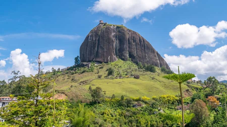 Guatape and El Peñol Rock Tour: Private or Shared - FAQ
