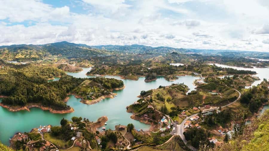Guatape and El Peñol Rock Tour: Private or Shared - Timing, comfort, and what to pack for an 8 to 10 hour day