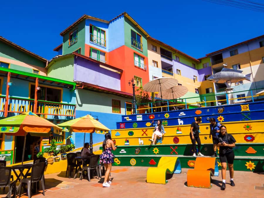 Guatape and El Peñol Rock Tour: Private or Shared - Should you book this Guatapé and El Peñol Rock tour?