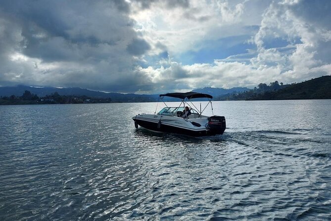 Guatape and El Peñol town and dam tour from Medellin - Guatapé town time: colorful streets and a coffee break that actually matters
