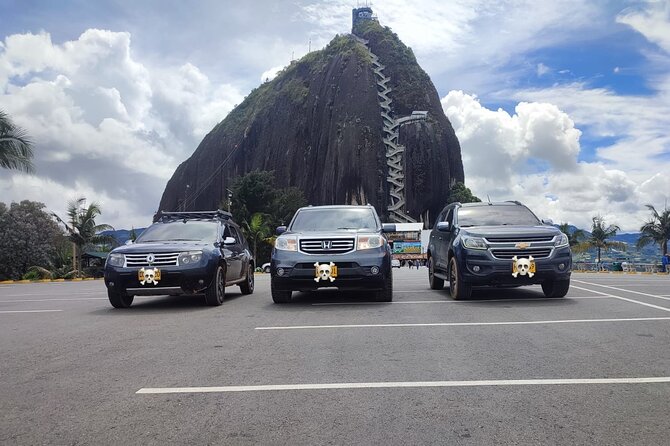 Guatapé and the rock Full Day Private Tour - Stop 5: Guatapé town time for lunch and dam views