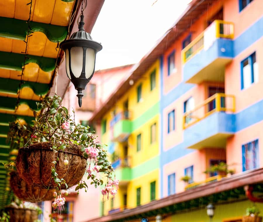 Guatapé: Day trip with Transport, Food & Boat - Price and Value: What You Get for $49