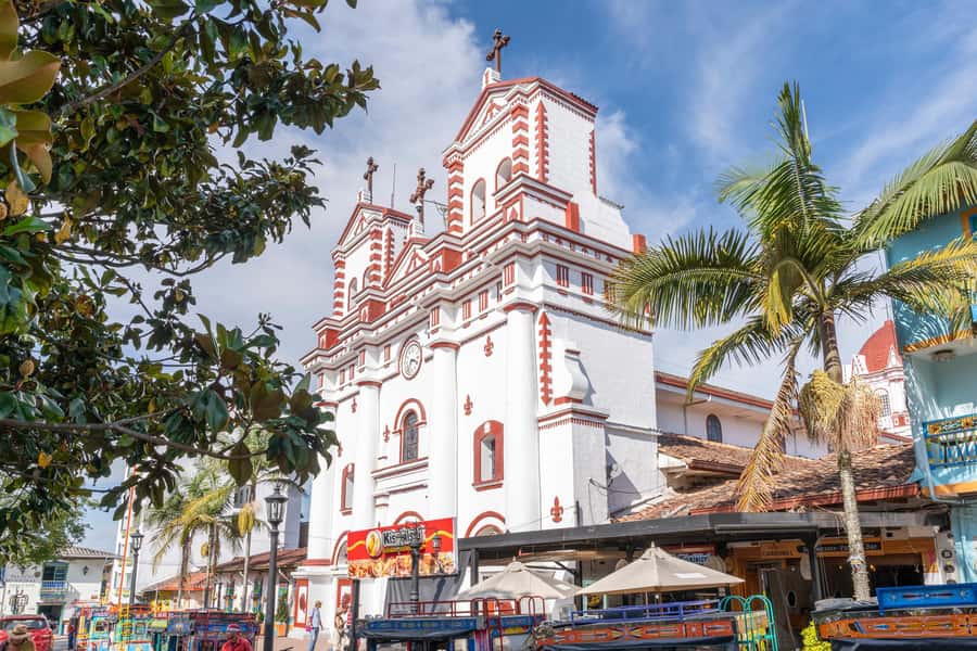 Guatapé Tour by Chiva + Visit to Pablo Escobar's Hacienda - Optional adrenaline add-ons at the estate: choose your intensity
