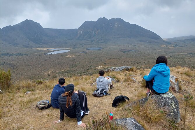 Hiking to the largest paramo on earth : Sumapaz - Guides Matter Here: Juan, Andrea, Gabi, and Alejandro