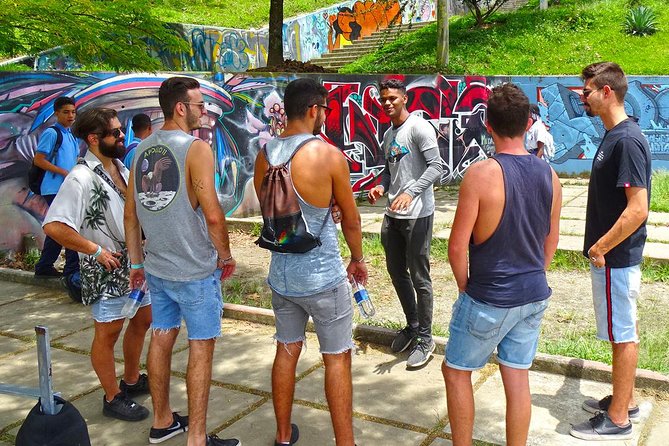 History and Street Art Tour in Comuna 13 - Meeting Comuna 13 for what it is, not what postcards sell