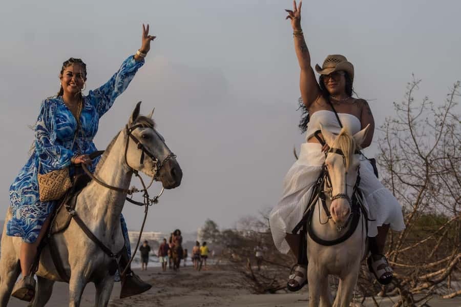 HORSE TOUR IN CARTAGENA BEACH - How safe and beginner-friendly is it?