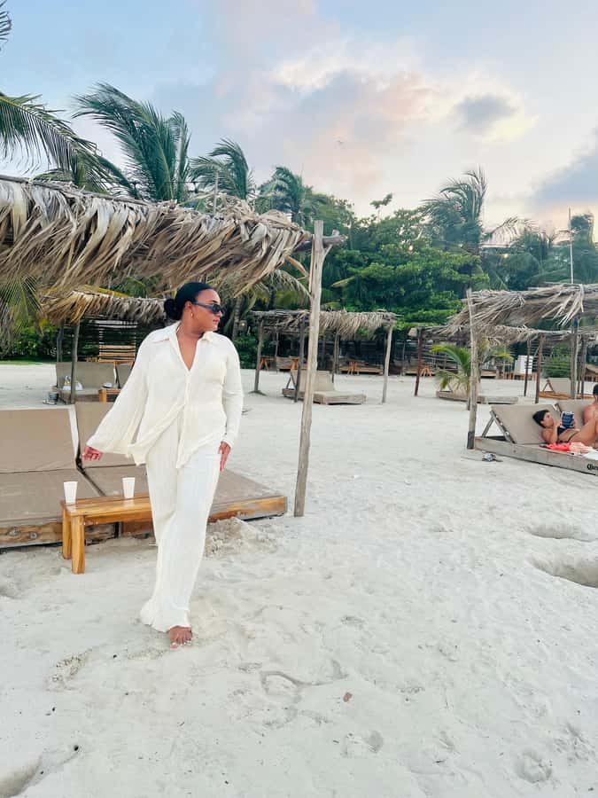 Isla Tierra Bomba beach club: Day Pass with typical food - Price and Value: Is It Worth $102?