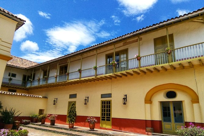 Layover Bogotá Private Tour + Transfer in & Out (4 Hrs.) - Why this Bogotá layover tour fits your limited time