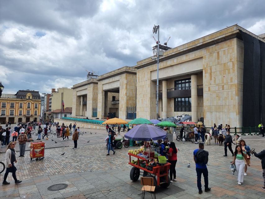 Layover City Tour or Conexion in Bogota - El Chorre de Quevedo: the oldest square moment