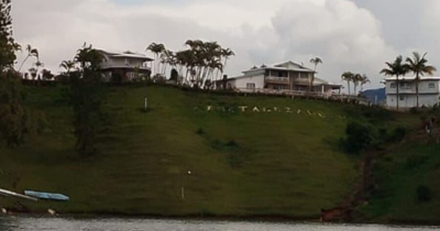 Luxury boat ride - Guatapé - Timing it in your Guatapé day: easy ways to plan