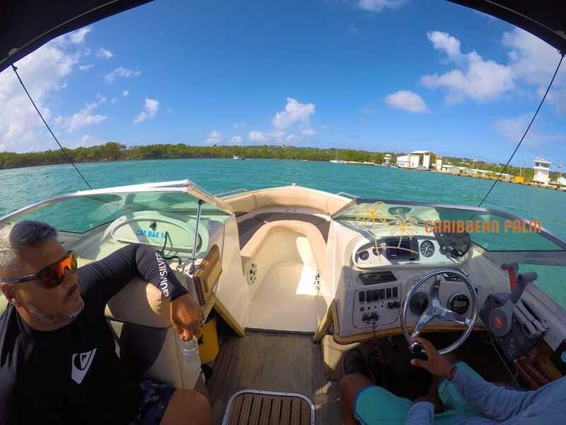 Luxury private tour boat 6 in 1 - Cayo Haynnes and the lunch stop with a view