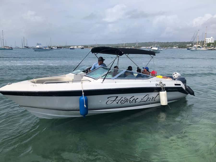 Luxury private tour boat 6 in 1 - Rocky Cay and the other listed island visits