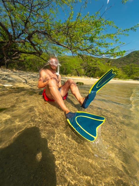 Magdalena: Tayrona Park Cruise with Snorkeling & Beaches - Crew and guidance: the human factor that changes the day