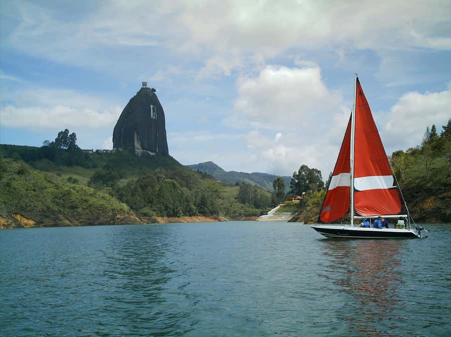 Medellin and Guatape Full Day Pablo Escobar Tour - The story is not just Escobar, it is the rivalry and aftermath