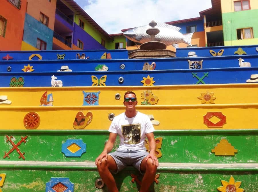 Medellin and Guatape Full Day Pablo Escobar Tour - Guatapé village time: enough freedom to enjoy color and food