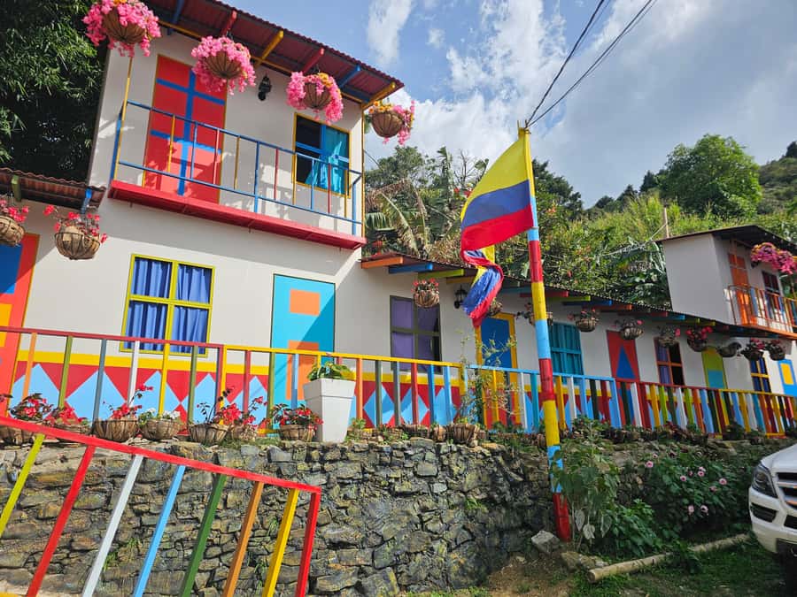 Medellin: Coffee Tour and Wellness Spa - Meeting at the Arvi Metro Cable Station, then getting up into the fresh air