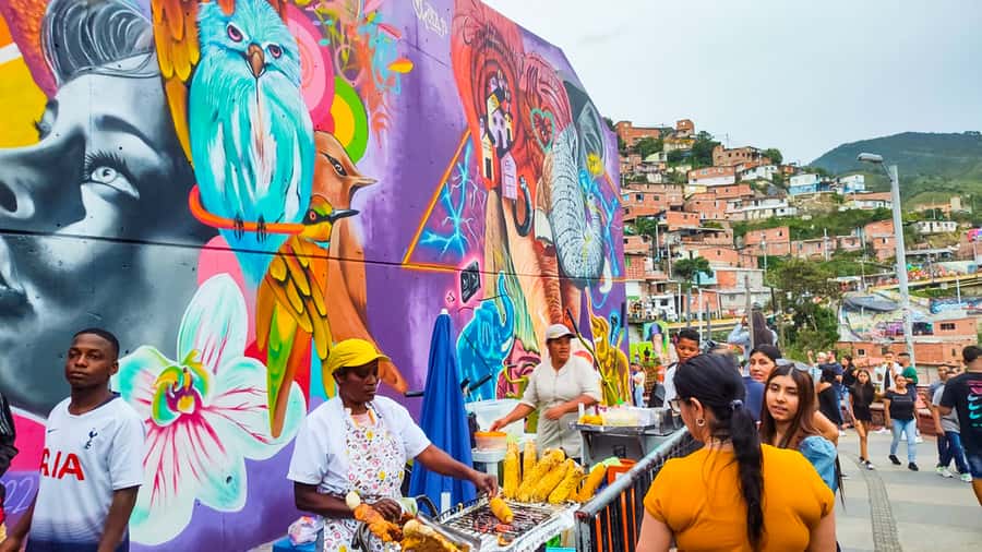 Medellin: Comuna 13 Graffiti Tour, Cable Car & Street Food - FAQ