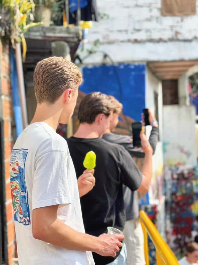 Medellín Comuna 13 local guides snacks and your own graffiti - 20 de Julio and Las Independencias: what you actually see and why it matters