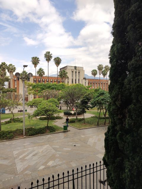 Medellin downtown: History and culture through fun stories - Who should book this Medellín downtown walk