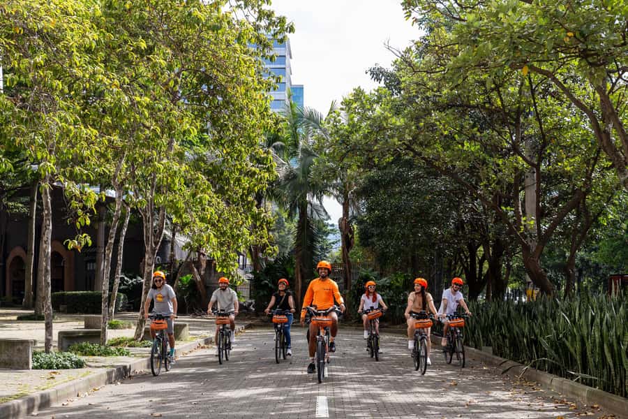 Medellín: E-bike and Foodie Tour - Price and value: why $48 for 3 hours can make sense