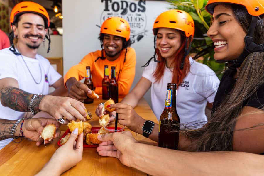 Medellín: E-bike and Foodie Tour - Parque Belén: bike time plus the kind of stories you came for