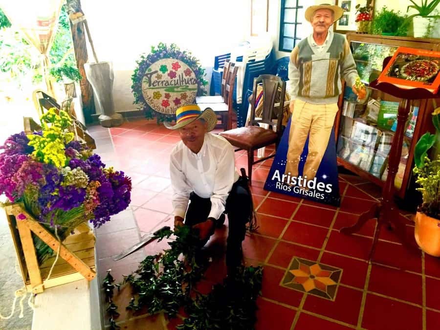 Medellín: Flower Farm & Silletero History Tour - Flowers, Sweet Treats, and the Real Meaning of the Price