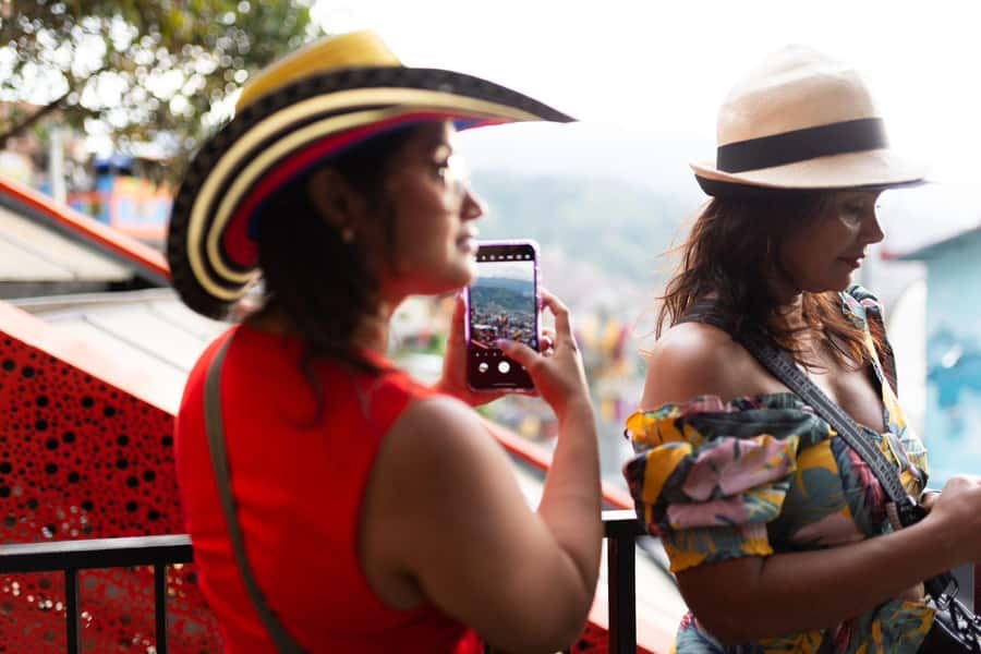 Medellin: Full Day Guided City Highlights Tour - Lunch in Antioquia, plus a cable car moment for the view