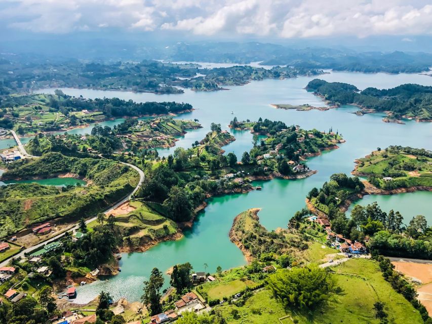 Medellin: Guatapé Day Trip & Boat to Pablo Escobar's Estate - Peñol Rock: the optional climb that turns photos into memories
