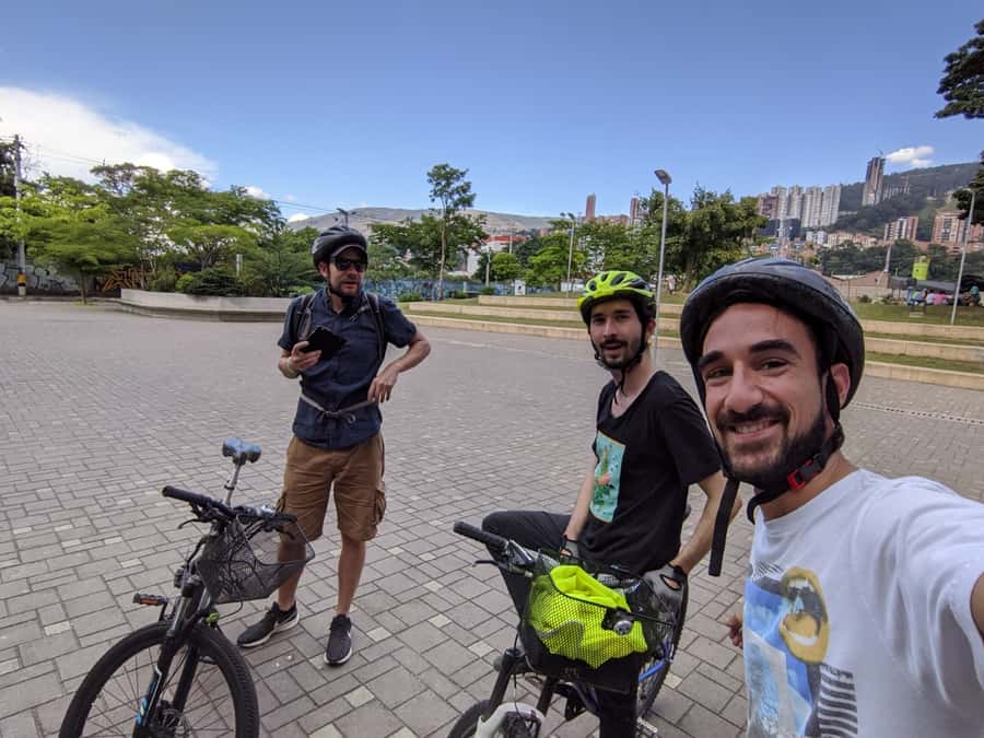 Medellín: Guided City Bike Tour - Key things to know before you pedal