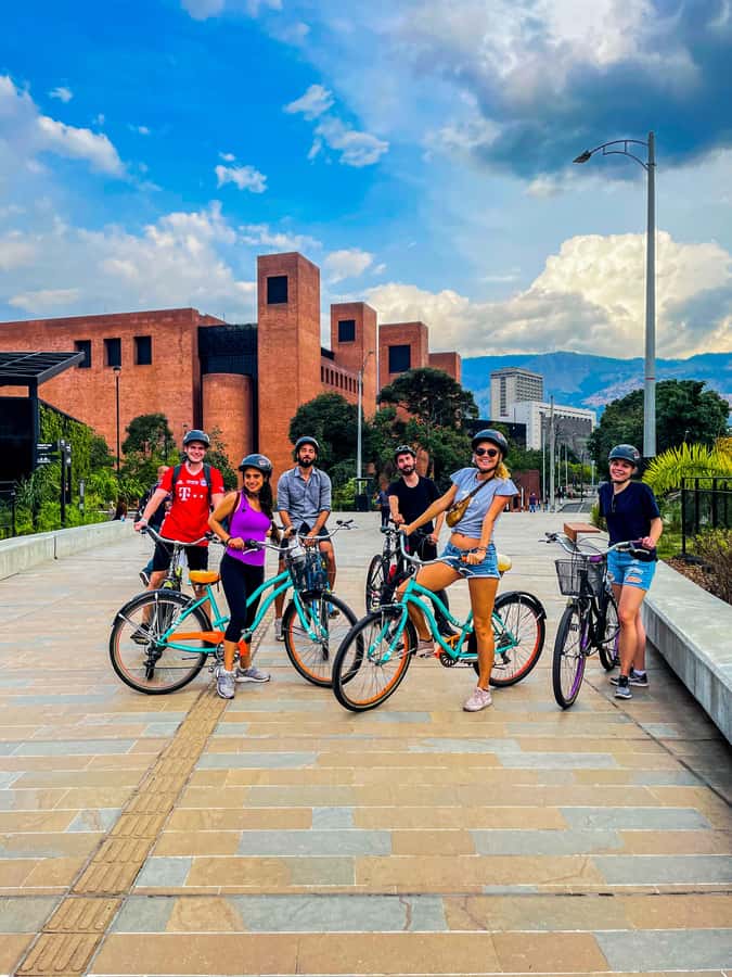 Medellín: Guided City Bike Tour - Medellín River Parks: the most modern kind of sightseeing corridor