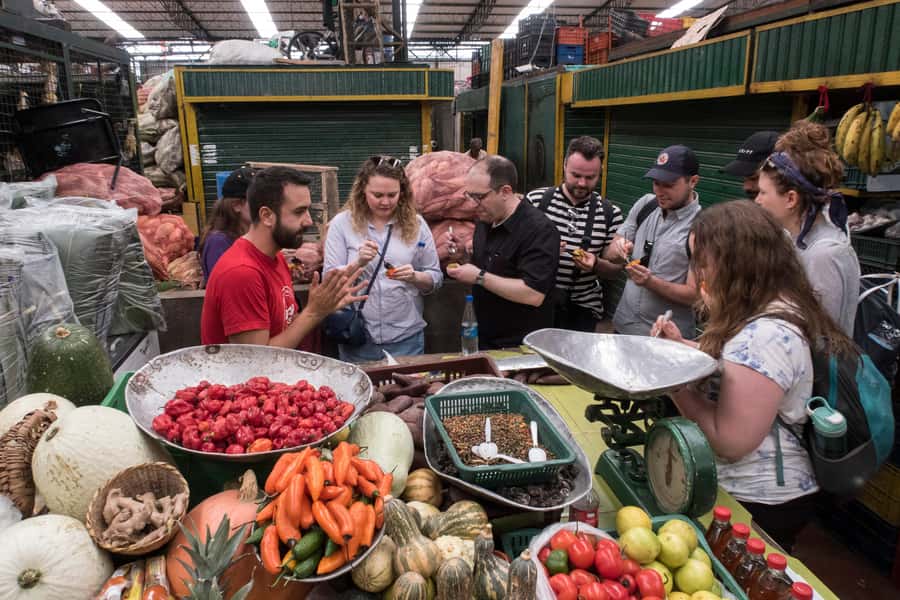 Medellín: Guided Exotic Fruits Tour - Duration and pacing: 150 minutes that still leave room to buy fruit