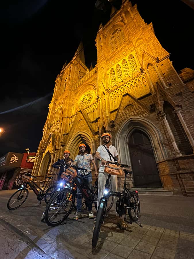 Medellín: History & Local Life Essentials Tour on an E-Bike - Plaza Botero to Parque De Las Luces: Art Meets Downtown Movement
