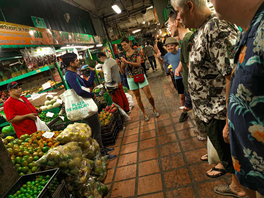 Medellín Multi-sensory Tour in the market, +15 Exotic Fruits - Guide power: why small groups and vendor connections matter here