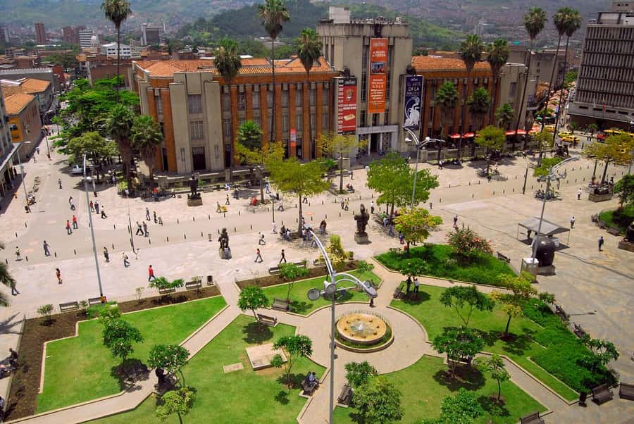 Medellin: Museum of Antioquia Skip-the-Line Ticket - Skip-the-line admission, express security, and how that changes your day