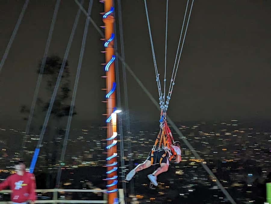 Medellín: One Night in El Cielo Viewpoint with activities - Why El Cielo Night Views Hit Different in Medellín
