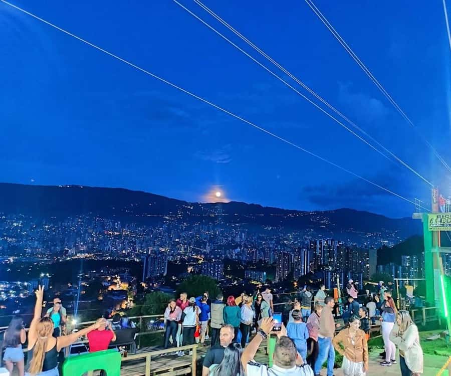 Medellín: One Night in El Cielo Viewpoint with activities - The Early Guided Segment: Getting Oriented Without Killing the Fun