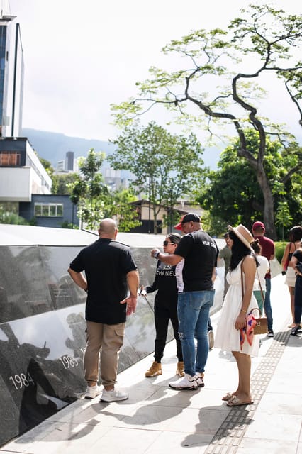 Medellín: Pablo Escobar Tour incl. museum & transportation - Transportation and timing: what you should plan around