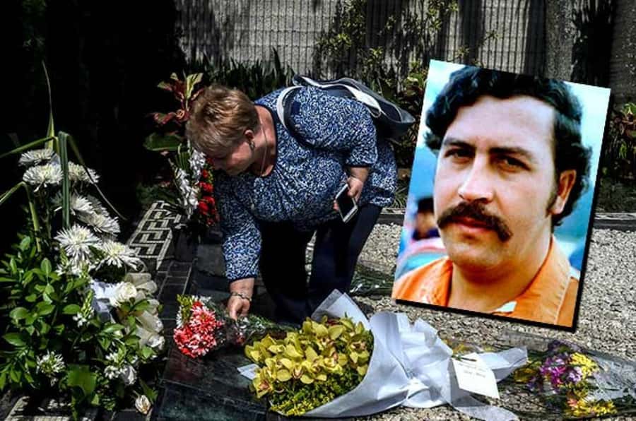 Medellín: Pablo Escobar Tour with beer included - Why the guide style makes or breaks this tour