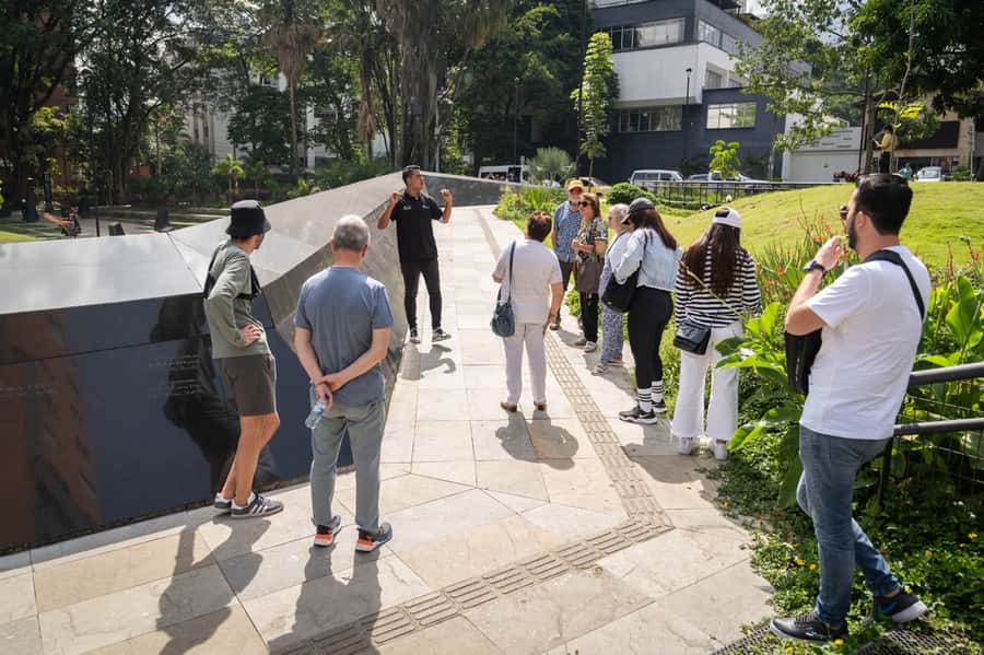 Medellín: Pablo Escobar Tour with Guide and Transportation - Key things I’d mark on your mental map