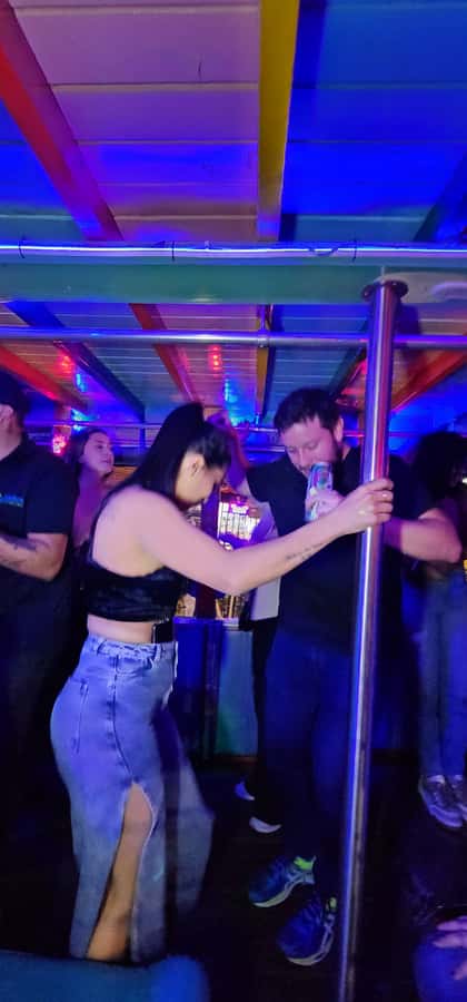 Medellin: Party Bus with DJ & Street Food Tastings - DJ and guide energy: what makes the group experience work